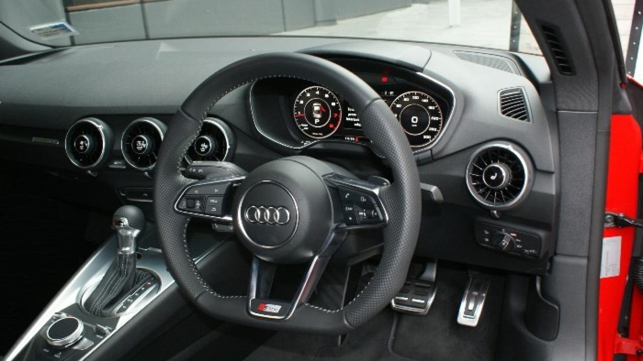 Audi TT 2015 4