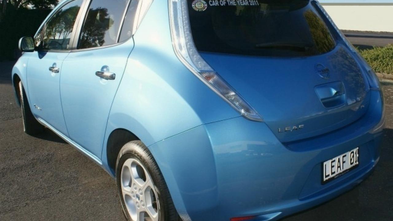 Nissan Leaf 2011 3