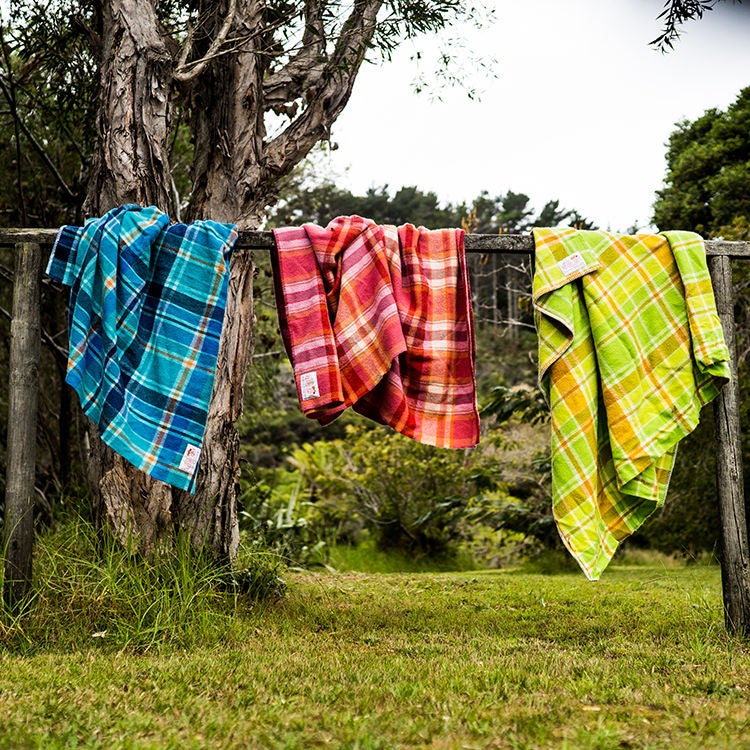 Colourful Fresh Retro Love blankets.