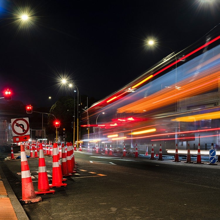 Roadworker night INP 