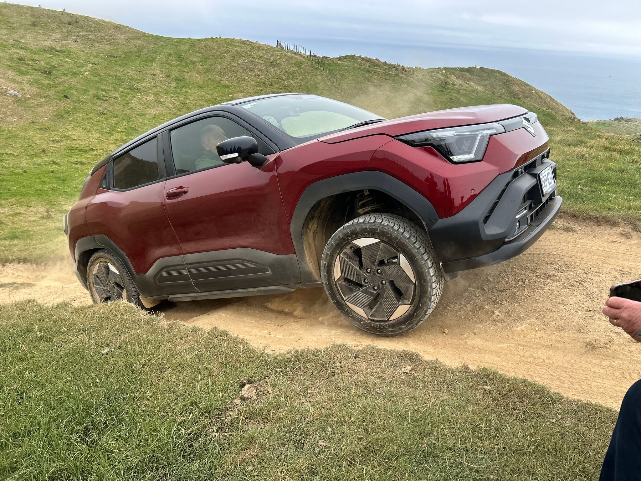 Vitara climbing a hill