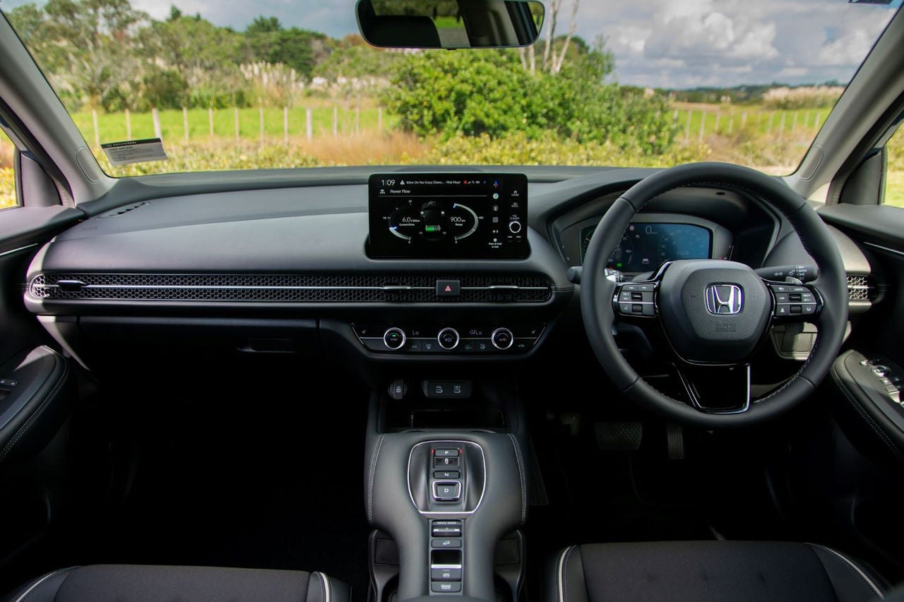 ZR-V (4) - interior