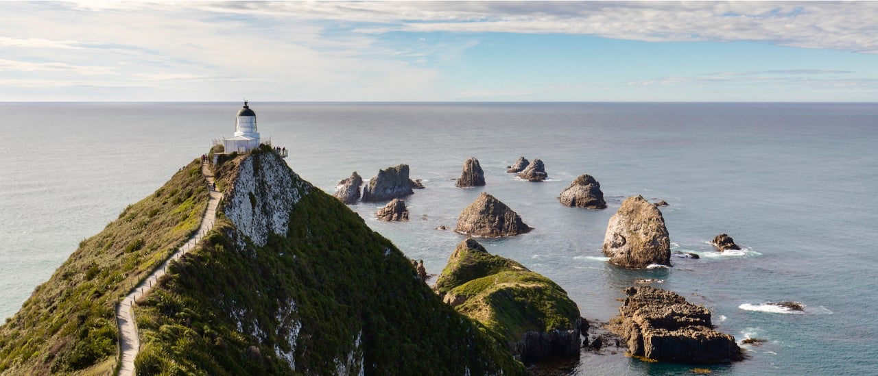 Seven lovely lighthouses to visit around New Zealand