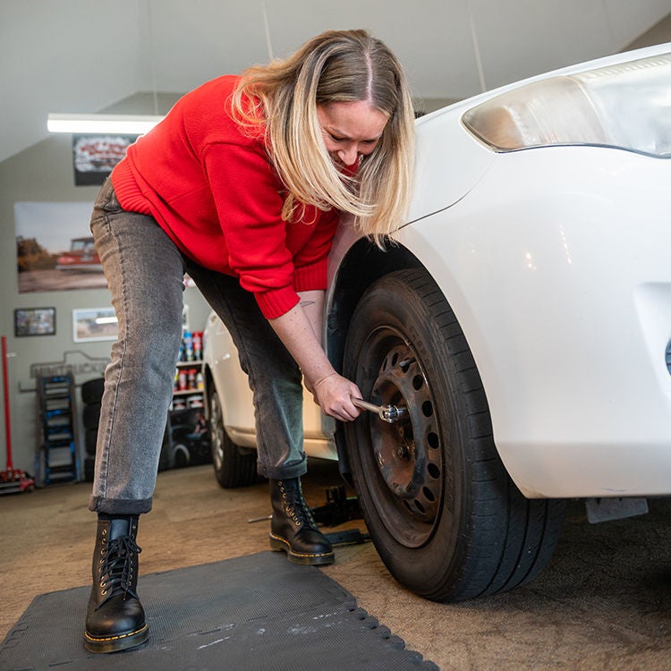 There is satisfaction in learning new mechanical skills. Photo by Jim Huang. 