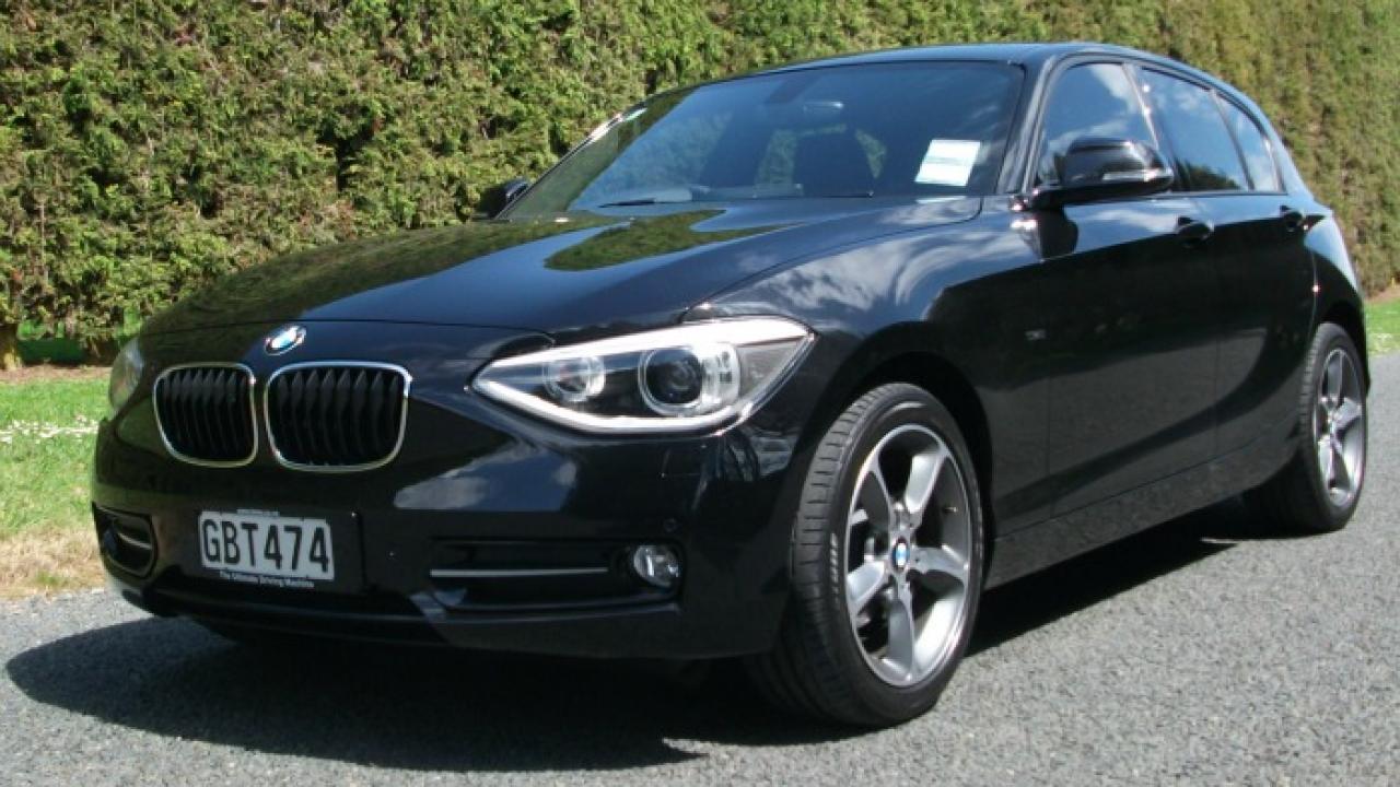 BMW 118d 2011 01