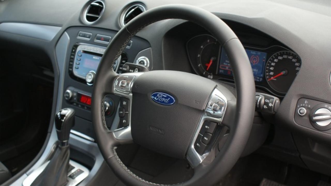 Ford Mondeo 2011 Interior