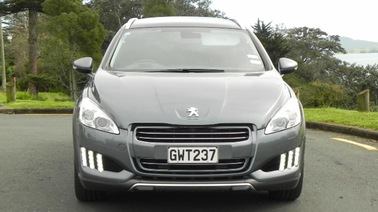 Peugeot 3008 And 508 Hybrids 2013 Car Review Aa New Zealand