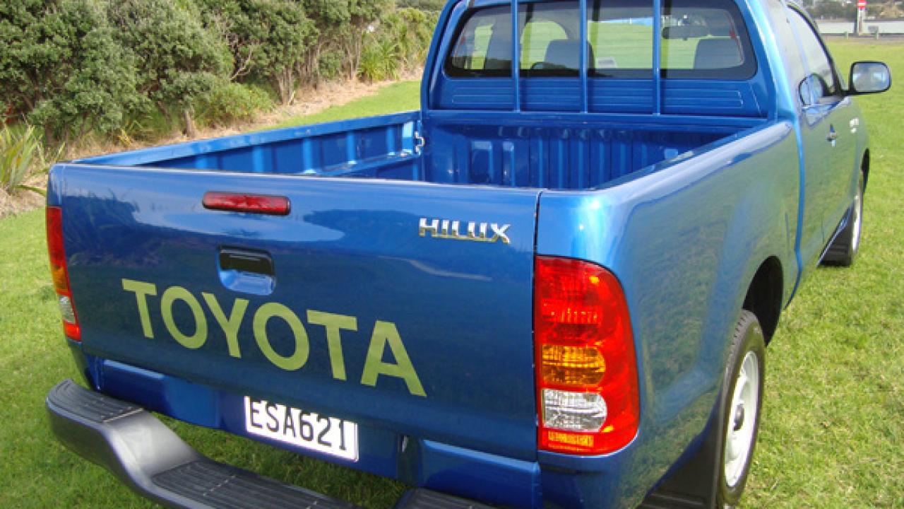 Toyota Hilux 2009 01