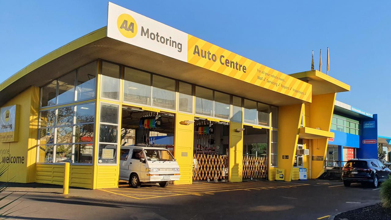 AA Auto Centre St Lukes