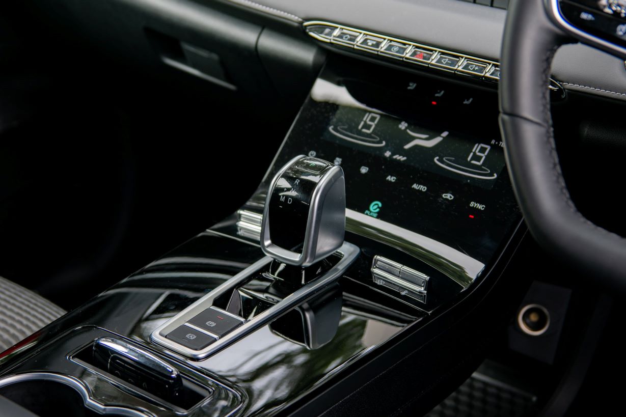 Tiggo 4 (14) centre console