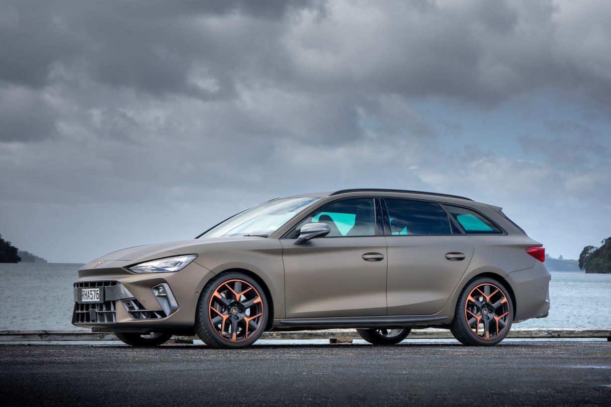 Cupra (3) side view