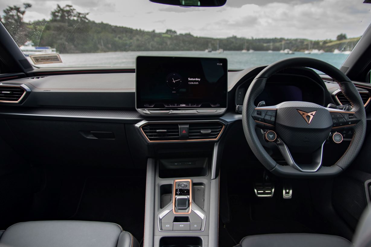 Cupra (6) front windscreen view