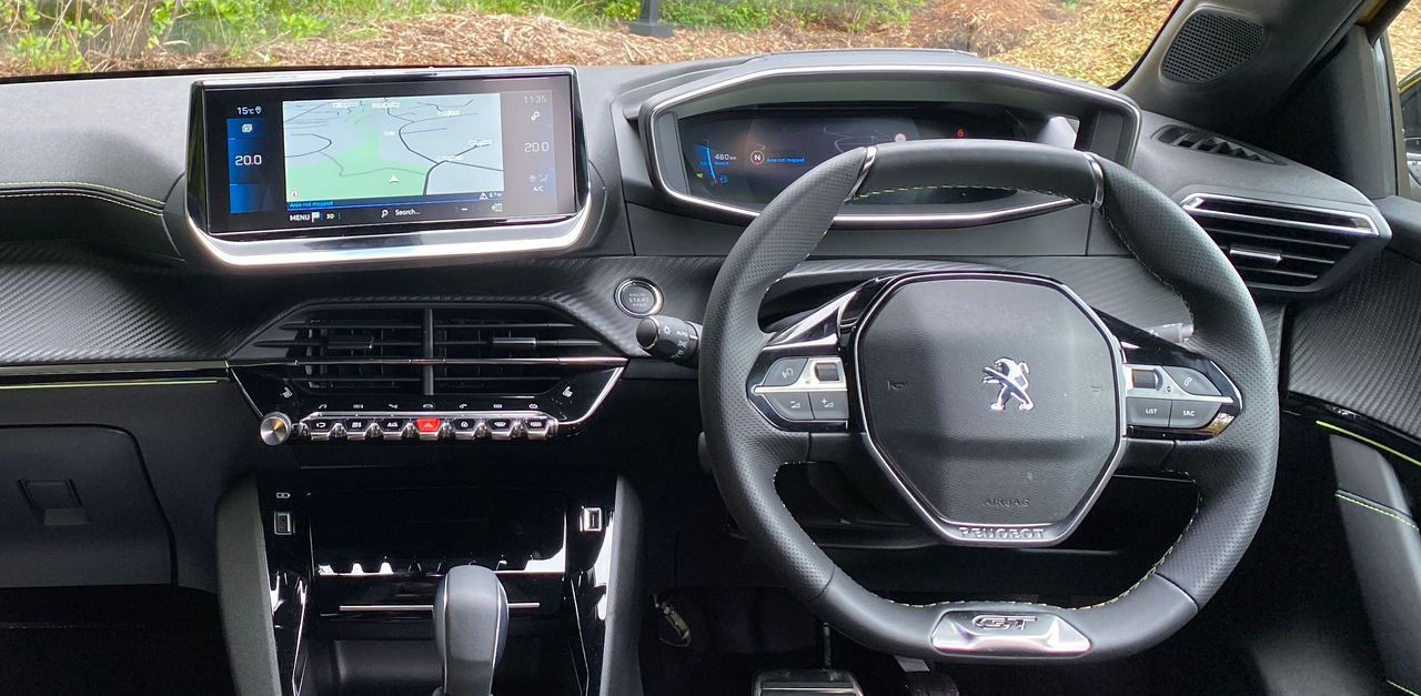 208GTCockpit2
