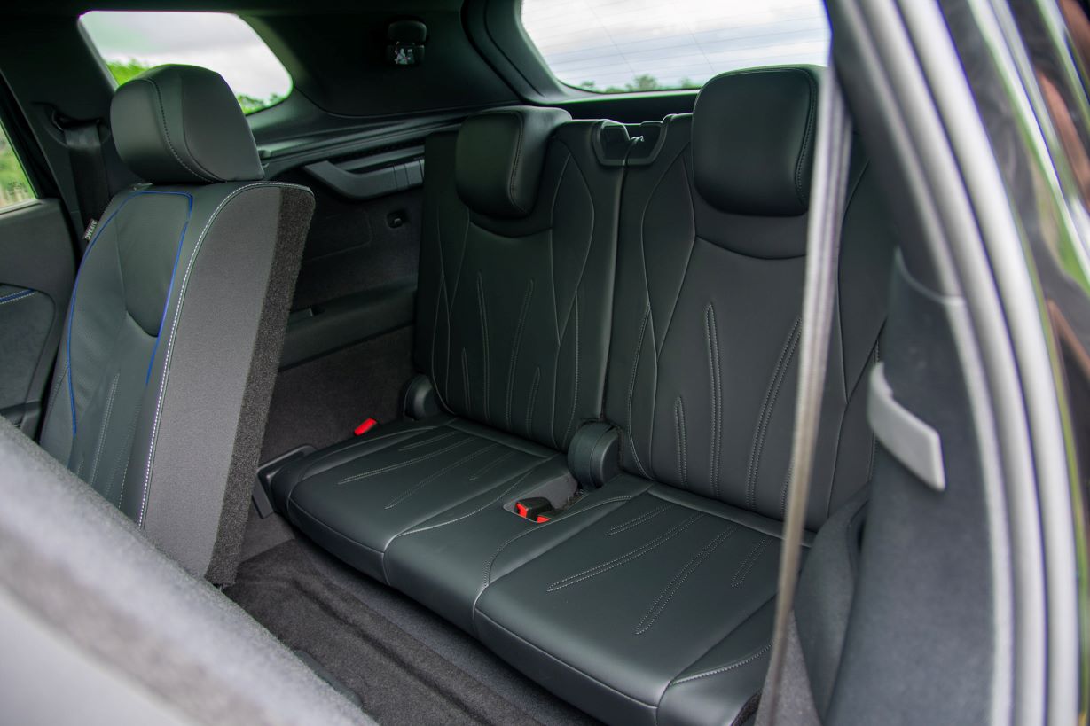 Rear seats