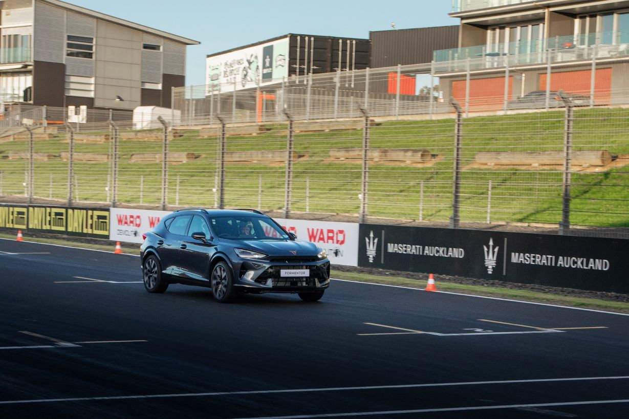 cupra crossing finish line