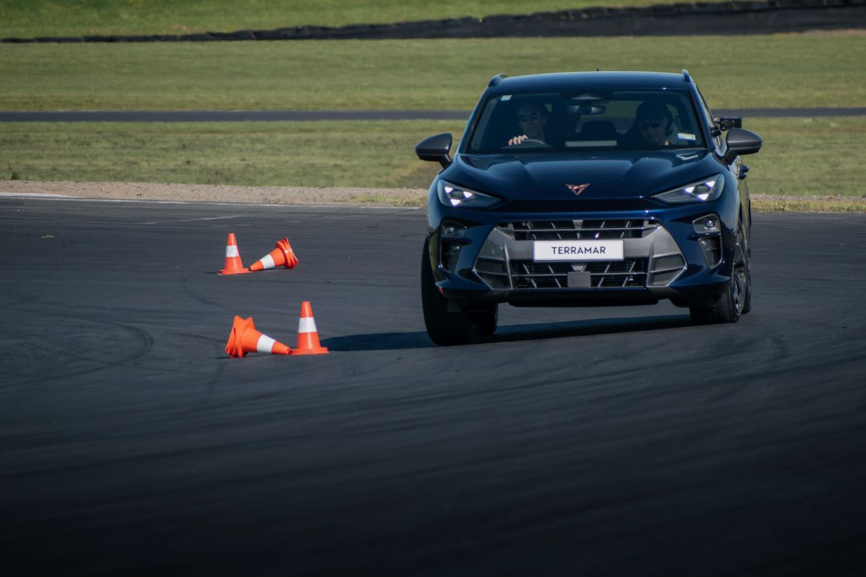 front view on slalom course