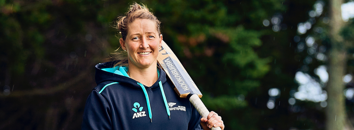 Top Spot: Sophie Devine