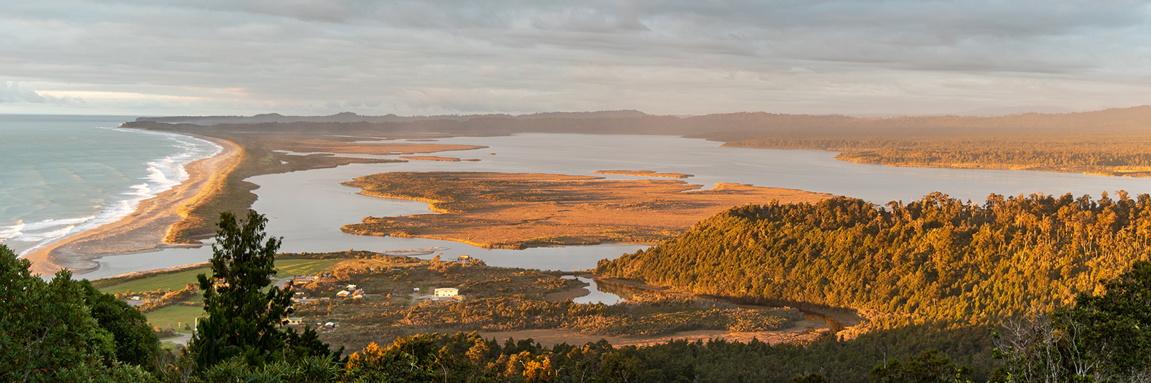 Ōkārito, a wonderful wetland wilderness