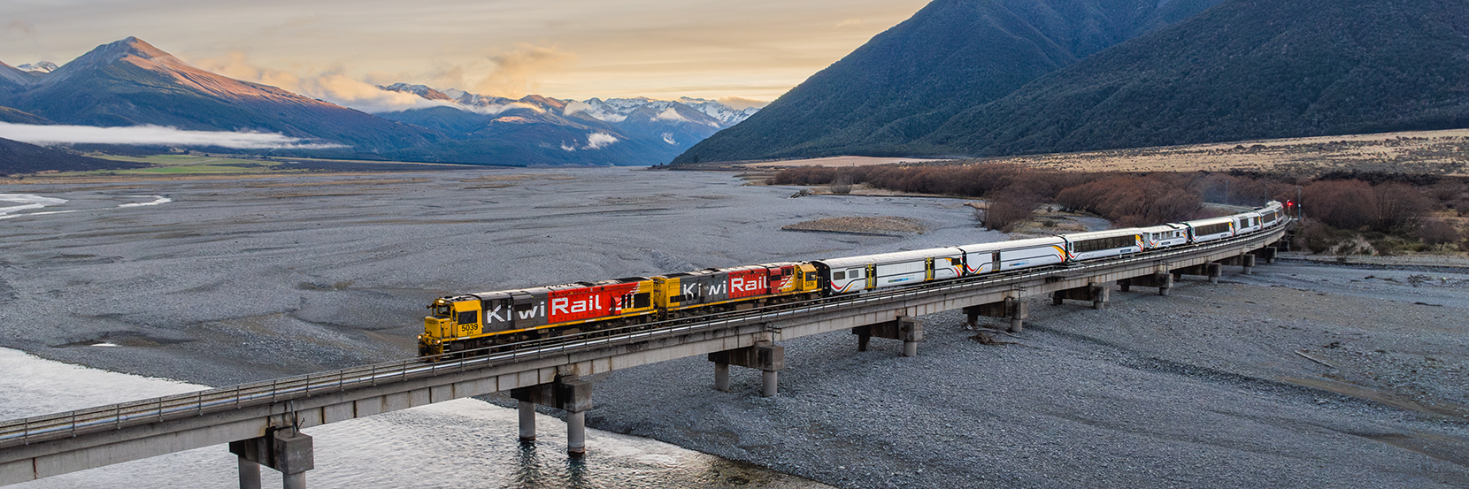 A TranzAlpine train journey: luxury in Scenic Plus