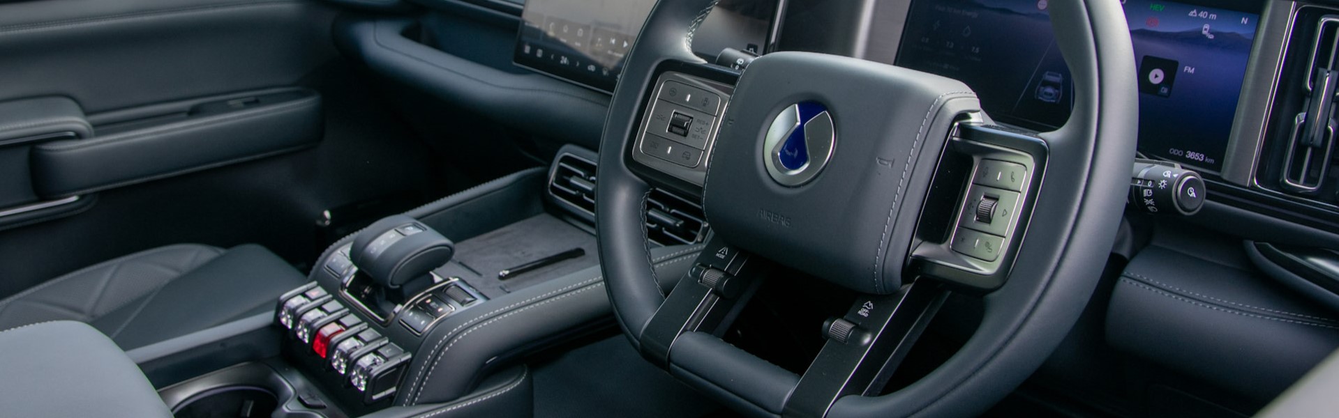 view of dashboard of SUV