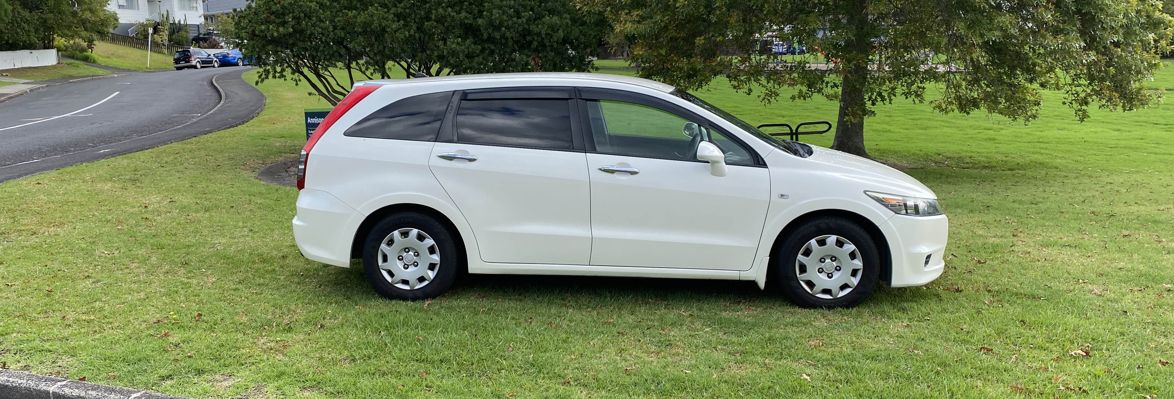 Honda Stream 2007 (Second Generation)