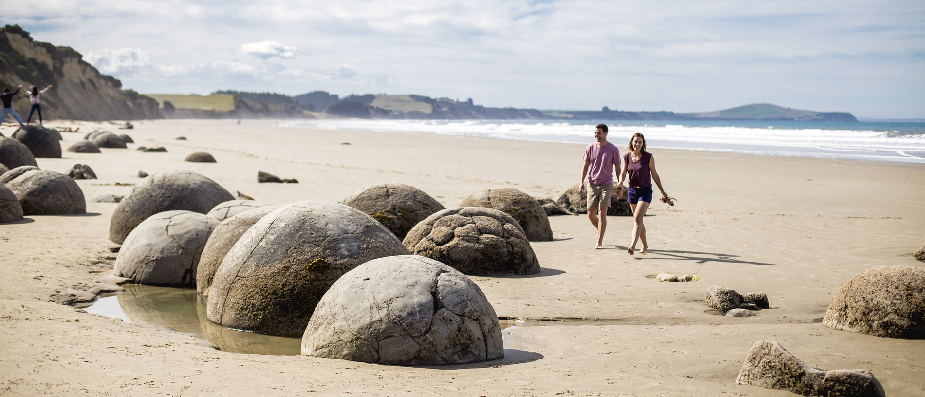Moeraki Boulders: those mysterious spheres