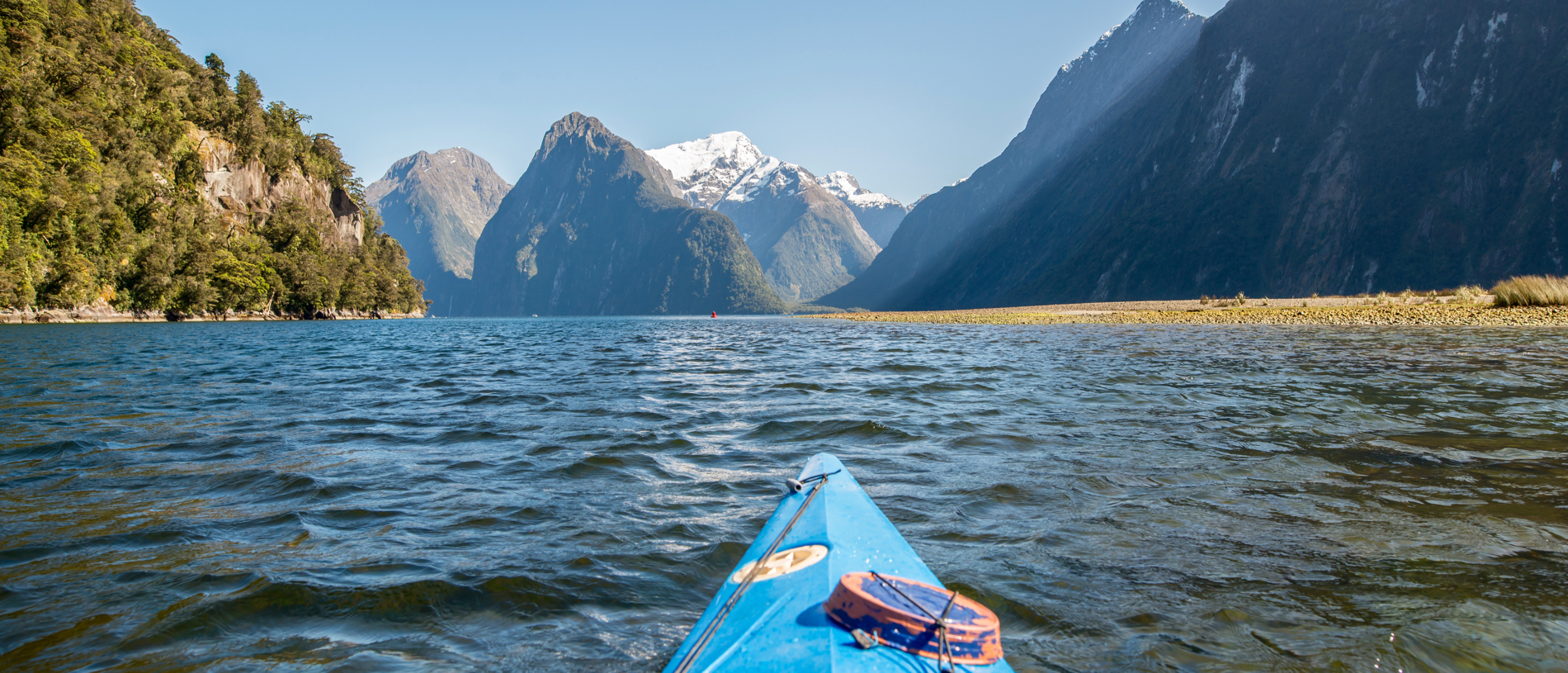 Paddle a kayak in Milford Sound