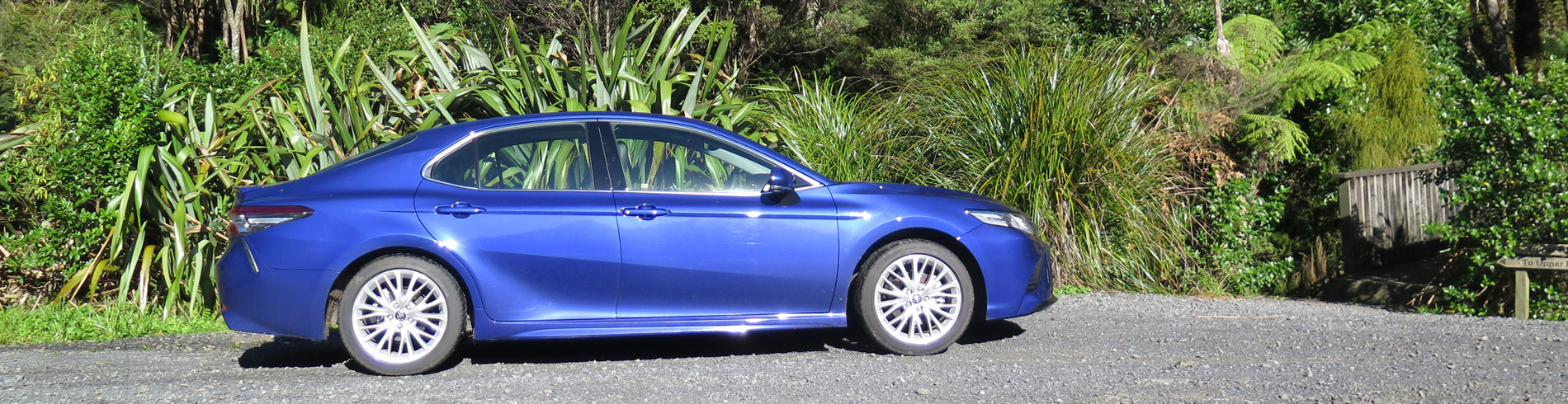 Toyota Camry Hybrid 2018 Car Review