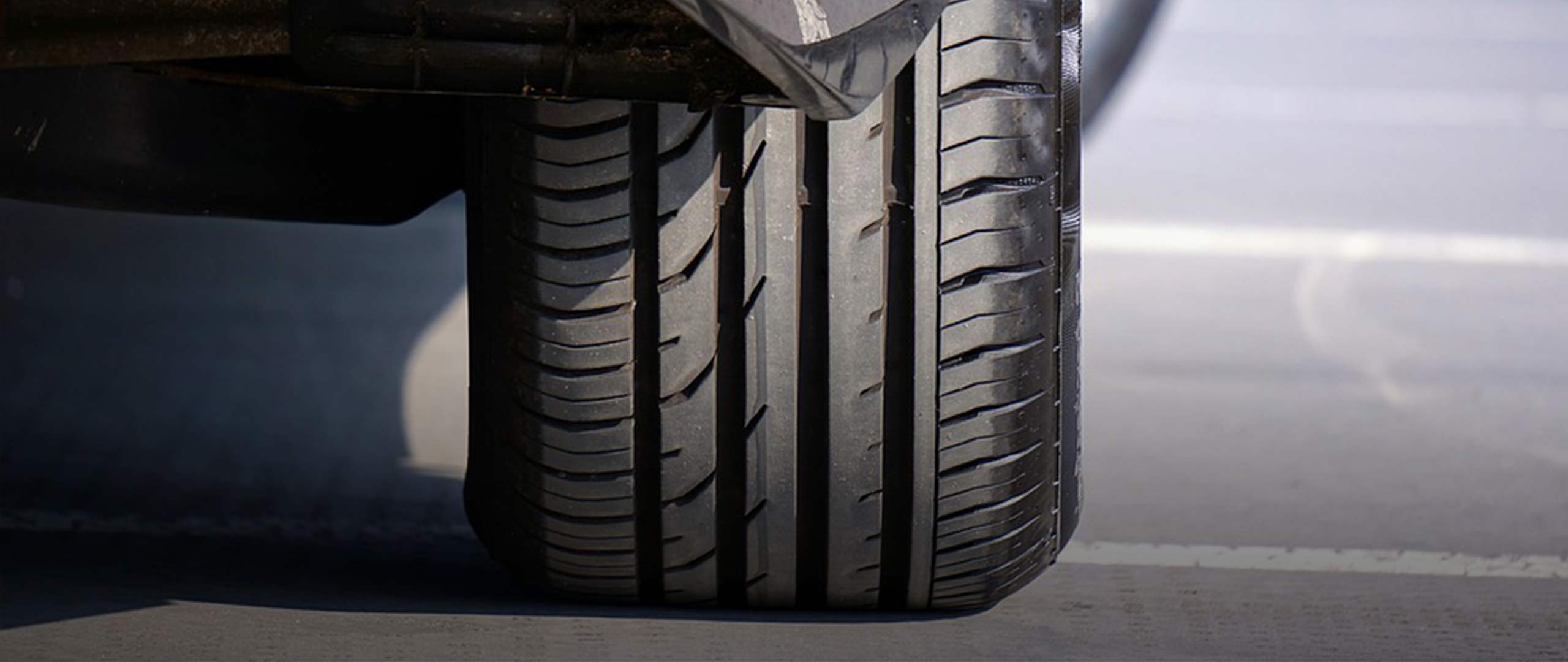 How do I know if I have a flat tyre?