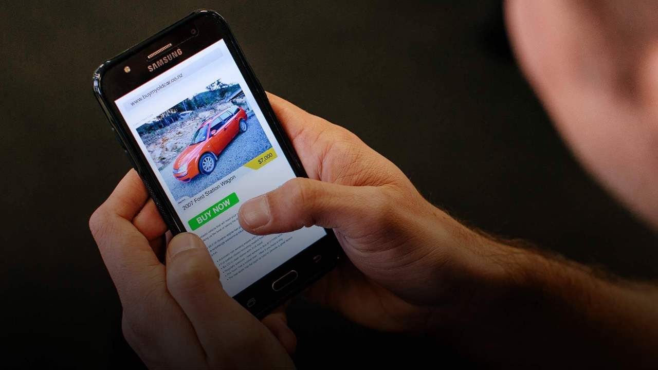AA Vehicle Valuation on Samsung phone