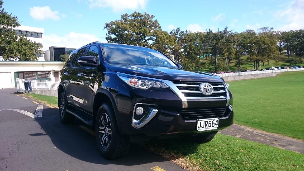 Toyota Fortuner 2016
