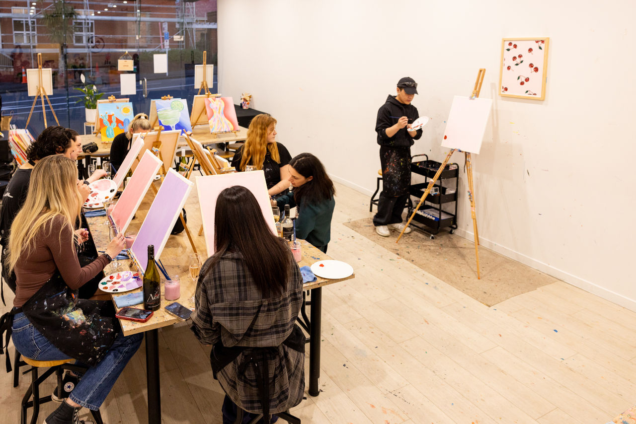 Pinot & Picasso, Sip and Paint