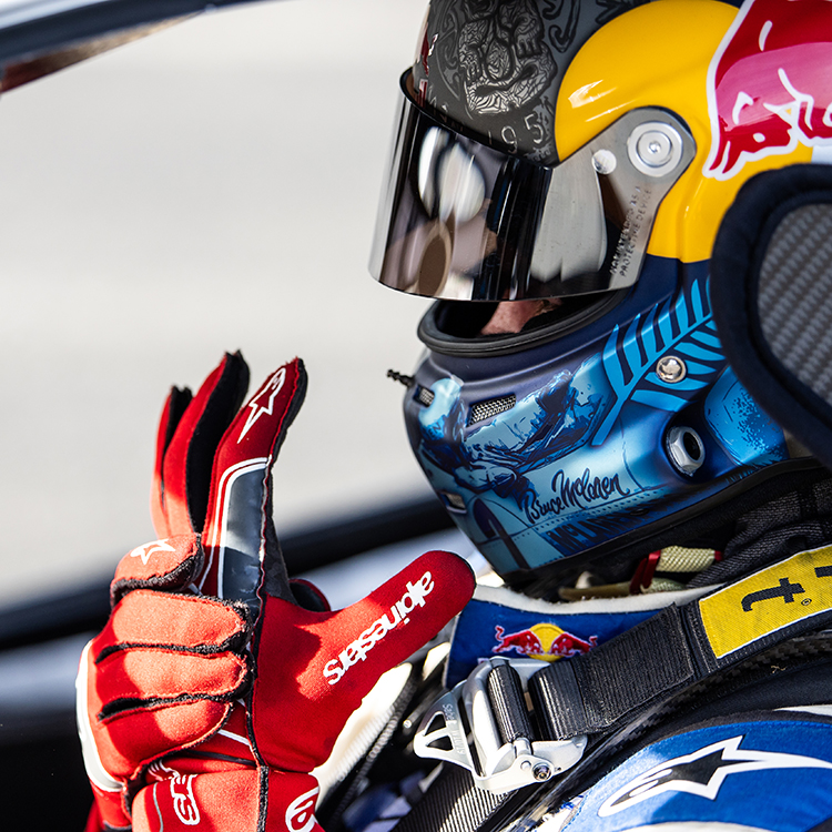 Mike Whiddett preparing to drift. 
