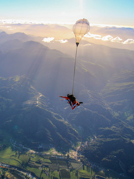 A skydiver in Abel Tasman