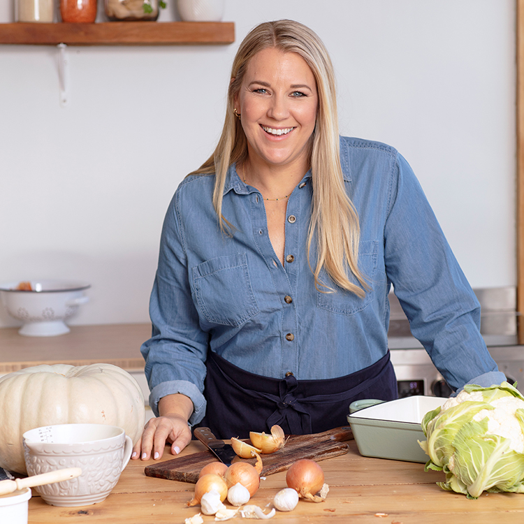 Vanya Insull makes delicious, easy meals for the whole family. Photo by Lottie Hedley.