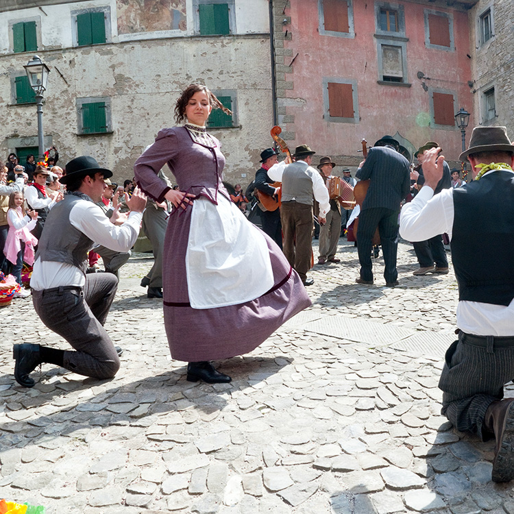  May Day in Riolunato, one of the hidden gems of the Apennines. Photo by Roberto Leoni.