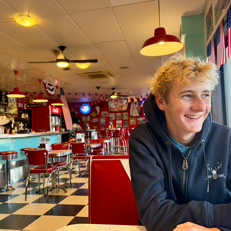 Deluxe Diner in New Plymouth.