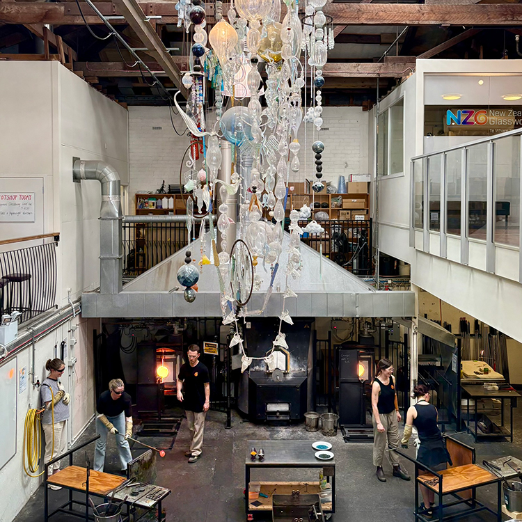 The New Zealand Glassworks hot shop. Photo by Jo Percival.