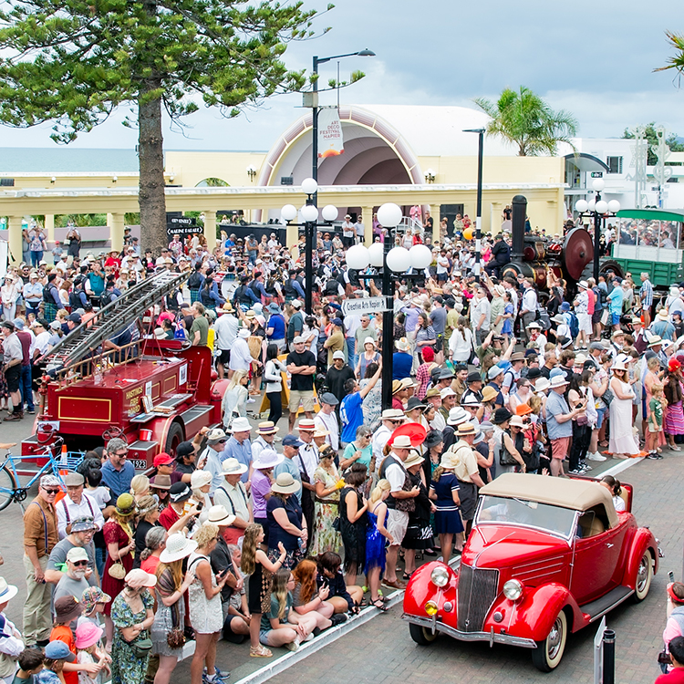 The city of Napier comes alive for the annual Art Deco Festival. 