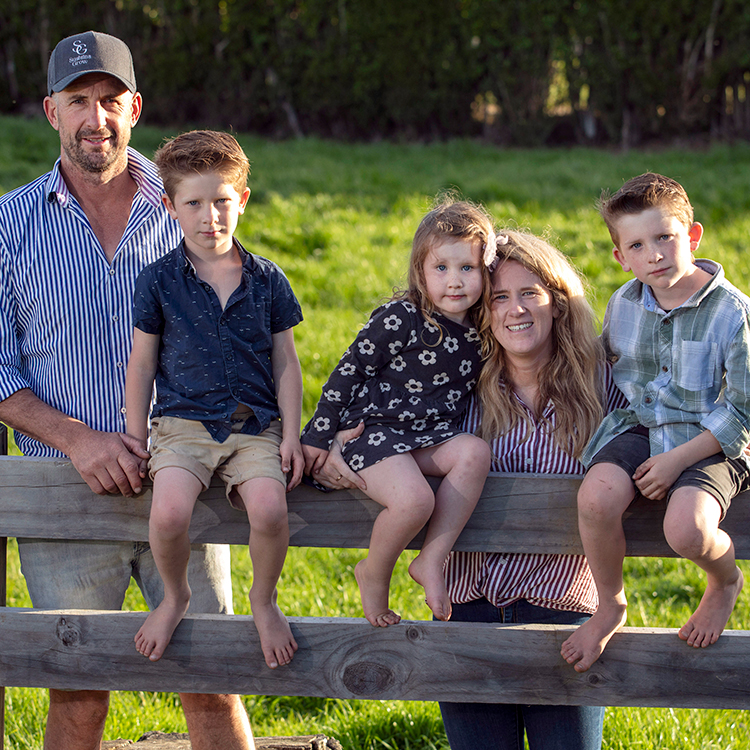 Rita Hammond, husband Dave and family. Photo by Tim Cuff.