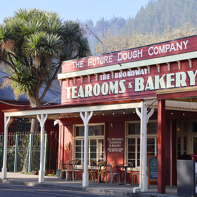 Restored historic buildings house shops and cafés in Reefton. 